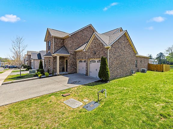 3rd image of 108 Telavera Dr