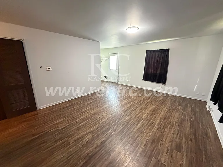 312 Holmes Ave — Photo 6