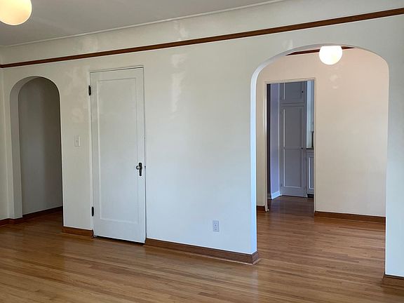 Living room to dining room and hallway