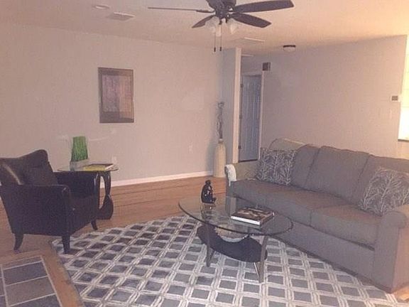 5th image of 3845 Heywood Ave