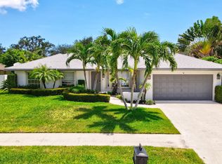 17634 Lake Park Rd, Boca Raton, FL 33487