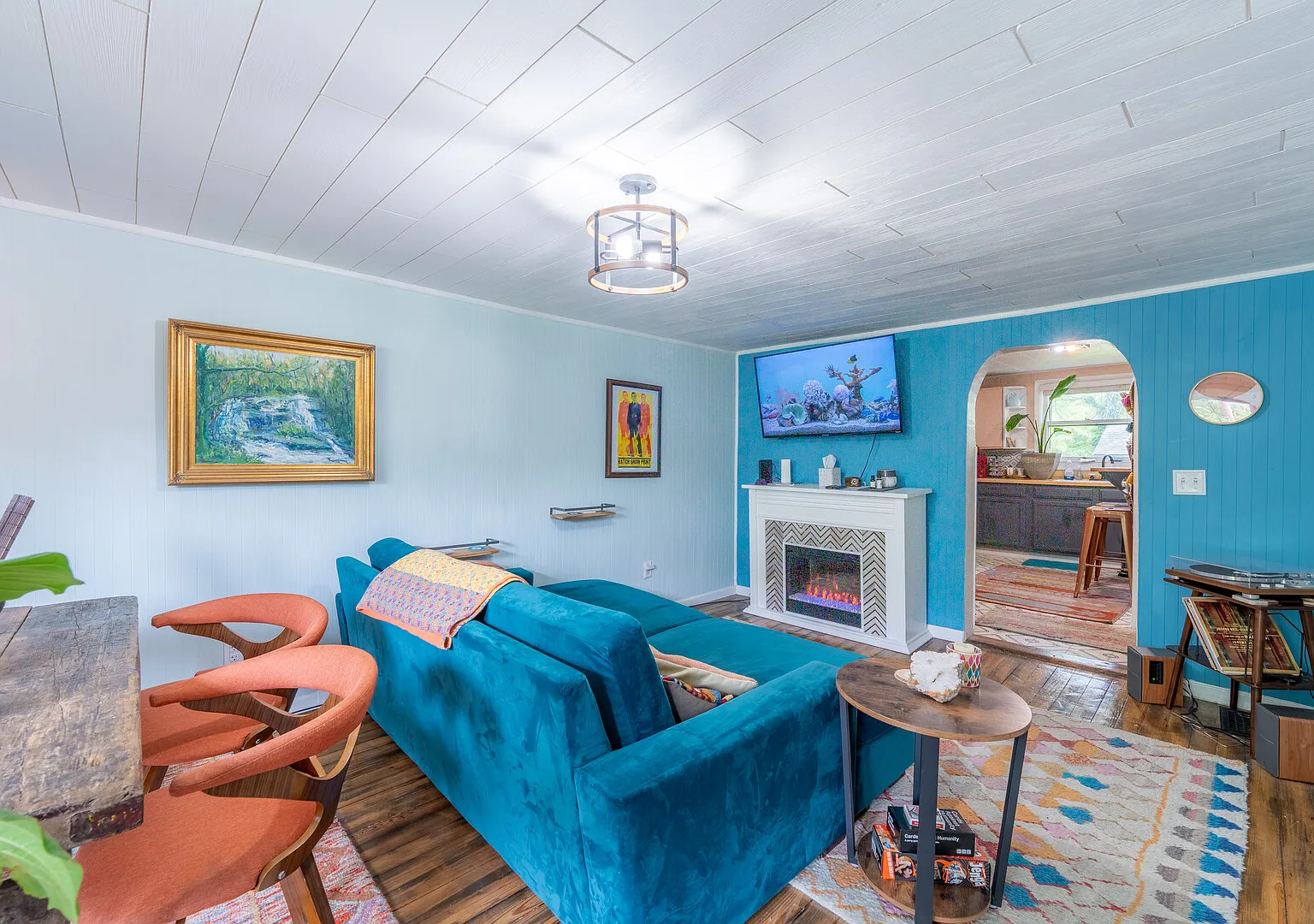 Boho-Chic #2 - Roku, Fireplace, W/D, Keurig, Dog-Friendly, Fenced Yard — Photo 1
