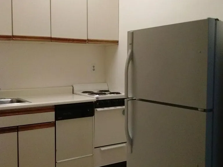 849 Beacon St #6 — Photo 5