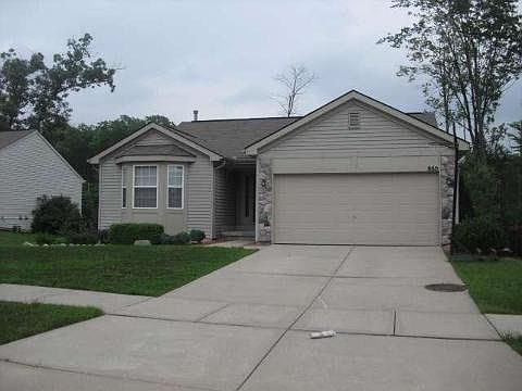 1st image of 860 Andover Woods Dr