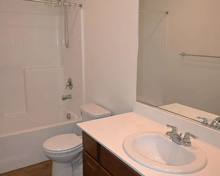 715 Blue Stone Dr — Photo 17