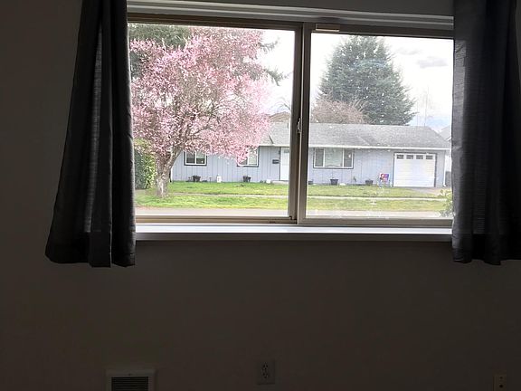 4th image of 4419 S Burkhart Dr
