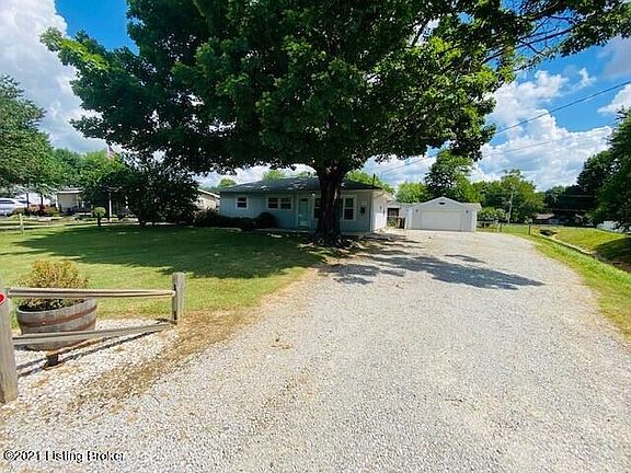 2nd image of 6105 Count Turf Dr