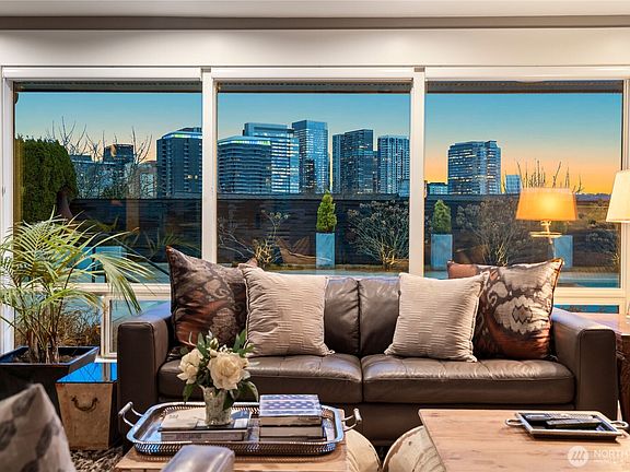 5th image of 9829 Hilltop Road