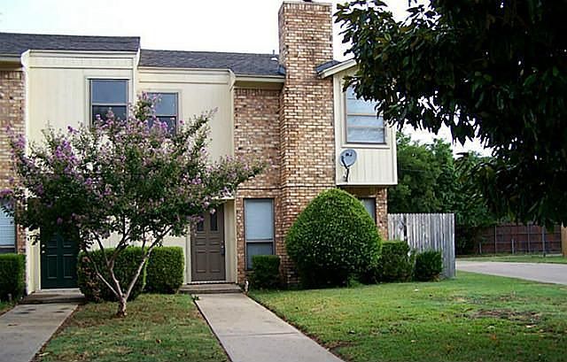 1st image of 2431 Kingsford Ct