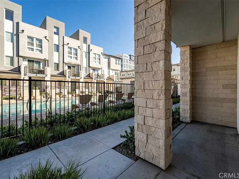 1415 W Cara Dr — Photo 7