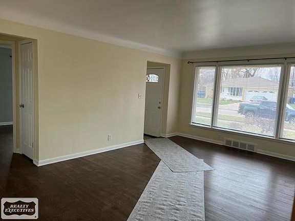2nd image of 27456 Palomino Dr