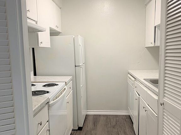 2nd image of 316 3rd St #4097