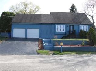 71 Chipper Rd, Waterbury, CT 06704