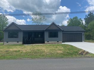 124 S Varnell Rd, Tunnel Hill, GA 30755