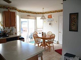 3rd image of 67 E Greentree Dr