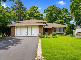 10706 S Neenah Ave, Worth, IL 60482