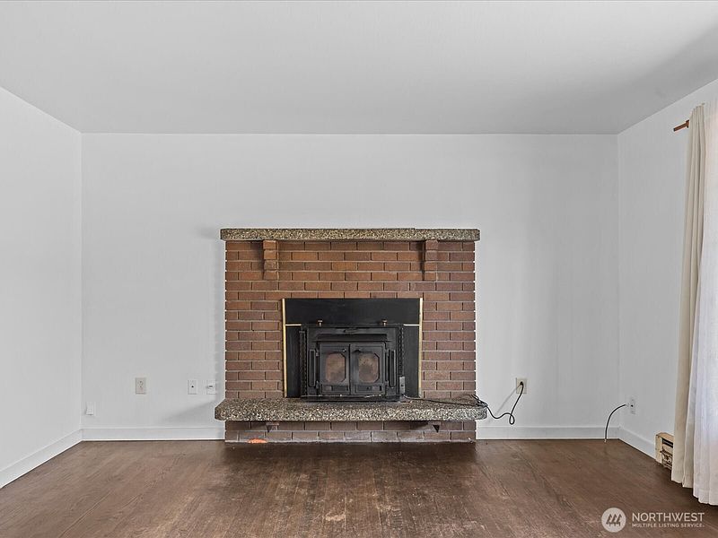 4th image of 1416 112th Street SE