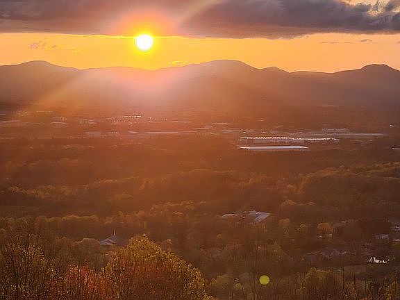Enjoy the beautiful sunrise!