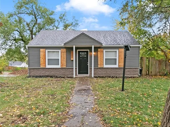 5101 Crest Dr, Kansas City, KS 66106