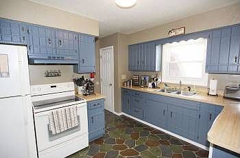 3rd image of 158 Crabapple Dr