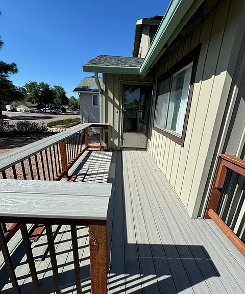 103 S McLane Rd — Photo 2