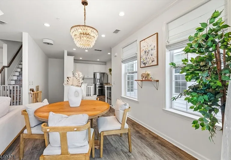 121 Sequoia Dr — Photo 7