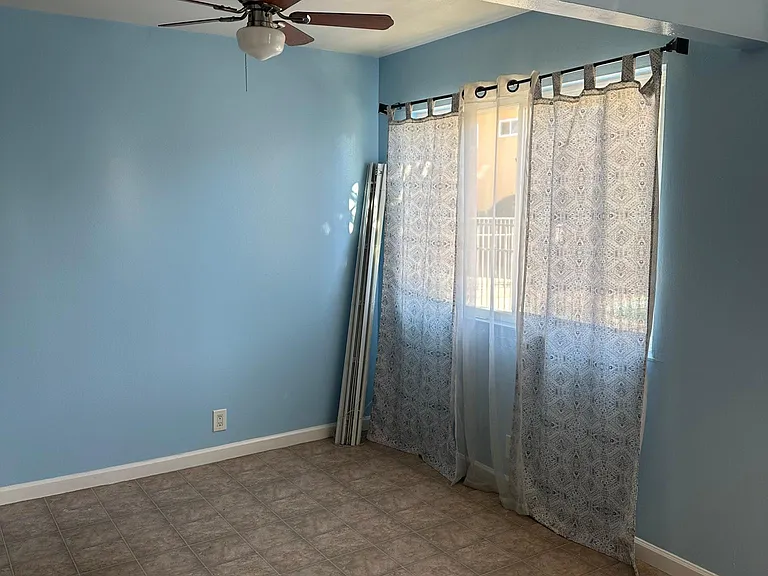 1421 Gordon St #12 — Photo 12
