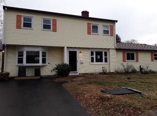 12 Kingsley St, Holbrook, MA 02343
