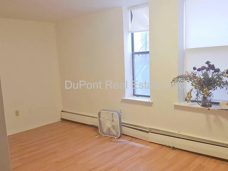 190 North St #4 — Photo 4