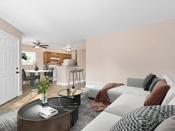 3rd image of 1312 Crosswinds Ct APT 3