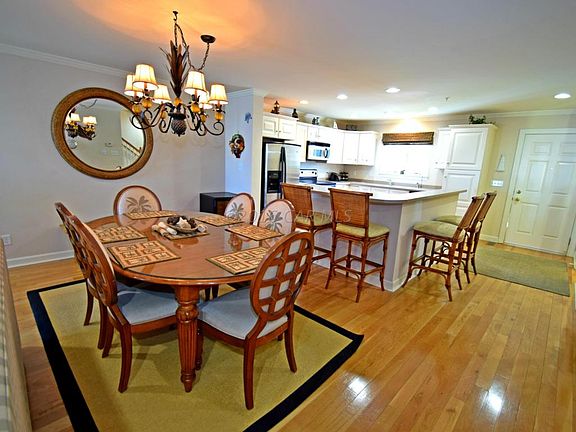 Kitchen with dining area