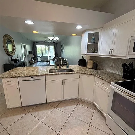 6820 Beach Resort Dr #11 — Photo 18
