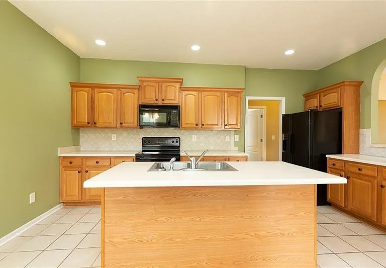 300 McKendree Ct — Photo 16