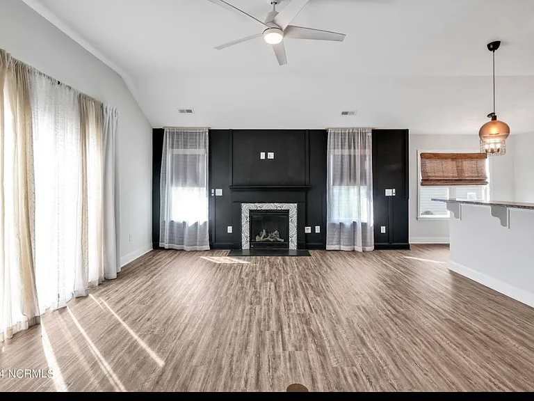 440 Pebble Shore Dr — Photo 14