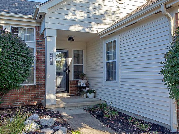 2nd image of 8681 Oak Creek Dr