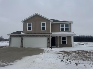 1153 Greenbrier Blvd, Warsaw, IN 46582