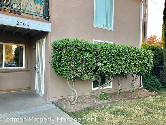 2nd image of 2004 S Cirby Way APT 1