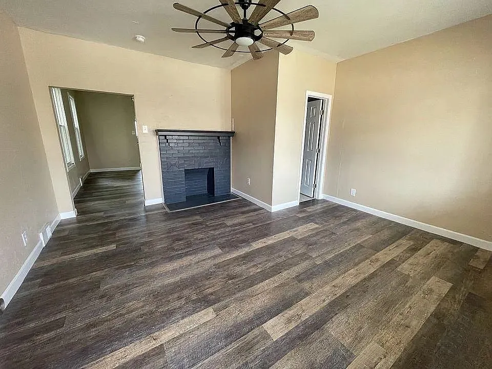 2 bed, 1197 sqft, $1,650 — Photo 4