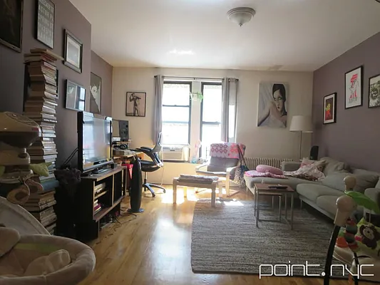 Rented by Point NYC | media 16