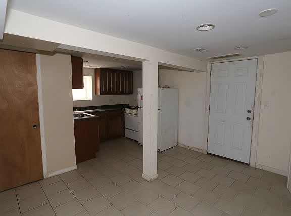5th image of 1938 N Drake Ave #G