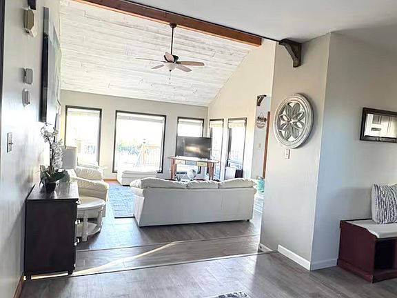 4th image of 20912 Monroe Rd #475