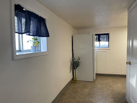 4th image of 726 Broadway St #4