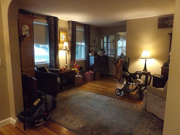 4th image of 7 Essex St