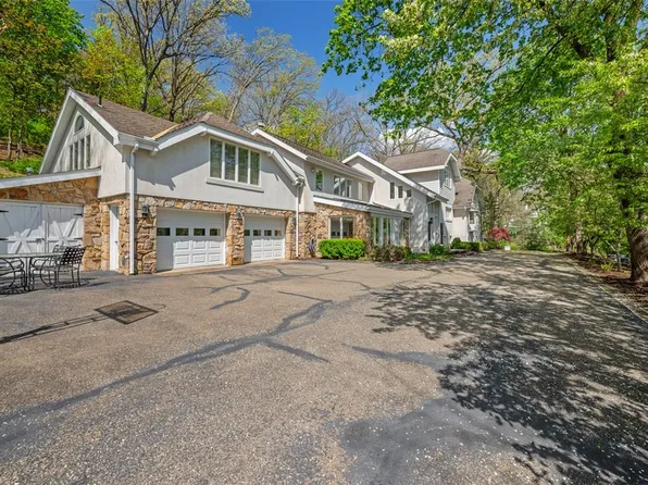 301 Hampton Rd, Pittsburgh, PA 15215