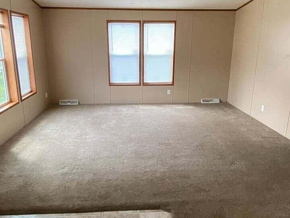3rd image of 231 G St