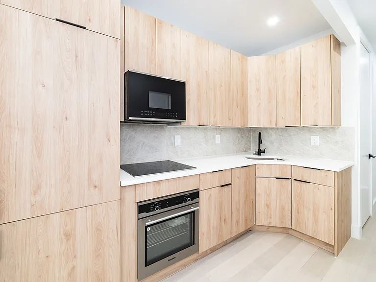 47 Saint Marks Pl #5E — Photo 6