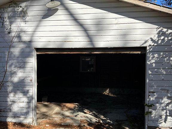 3rd image of 1123 Candlewood Drive
