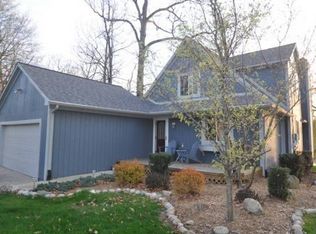 2623 Fry Rd, Highland, MI 48357