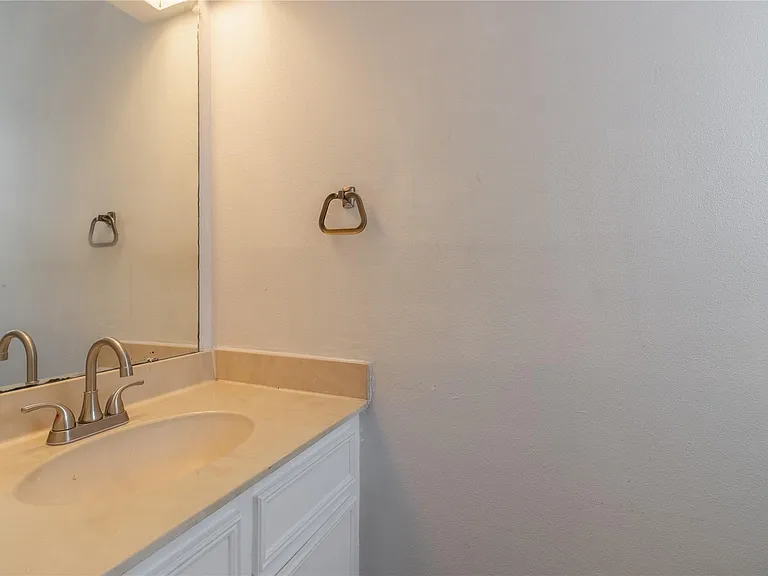 2643 Hodges Bend Cir — Photo 16