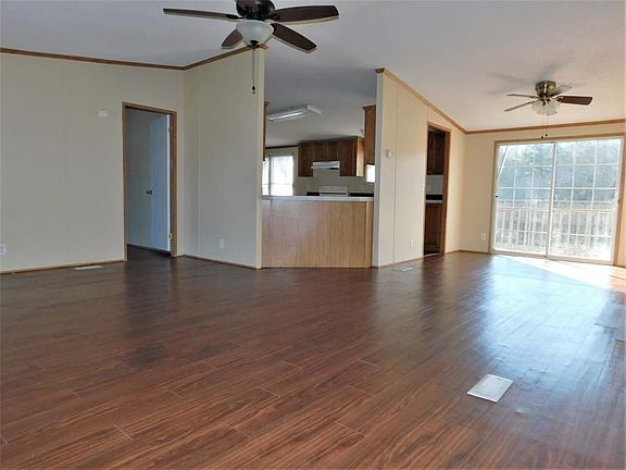 2nd image of 16432 Hill Country Dr